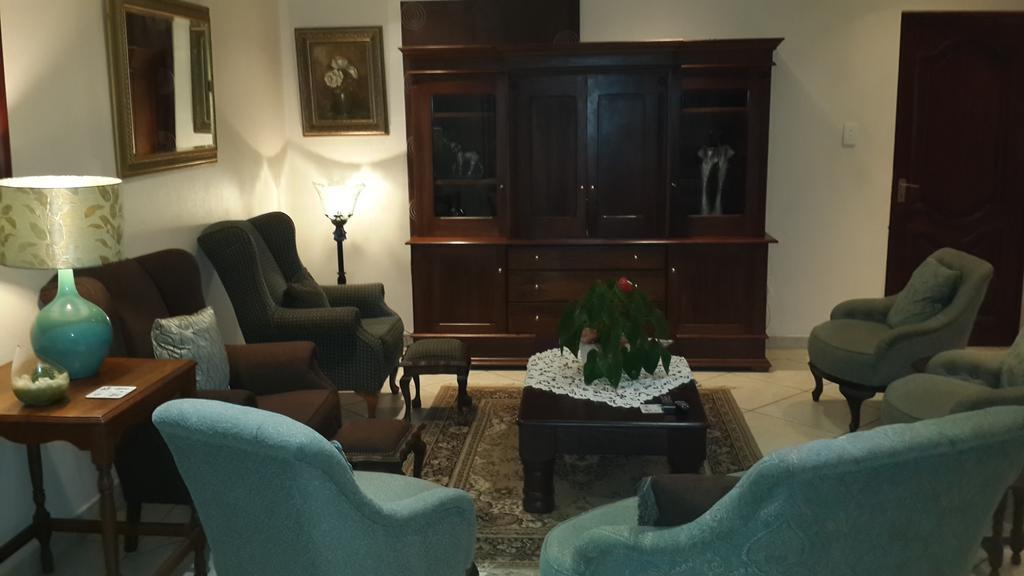 Magaliqua Guest House Noordheuwel 部屋 写真