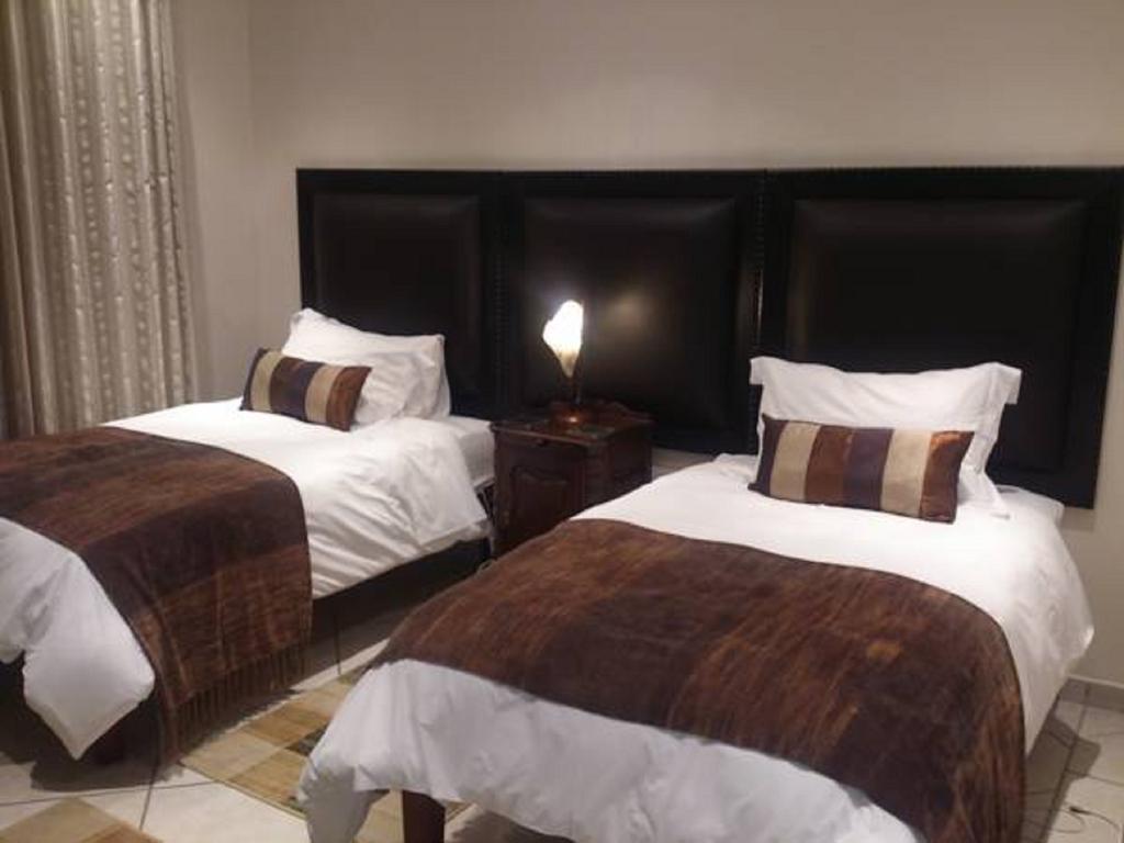 Magaliqua Guest House Noordheuwel エクステリア 写真