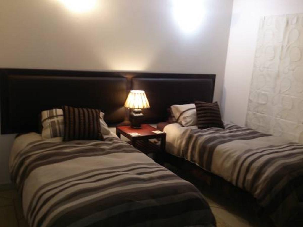 Magaliqua Guest House Noordheuwel エクステリア 写真