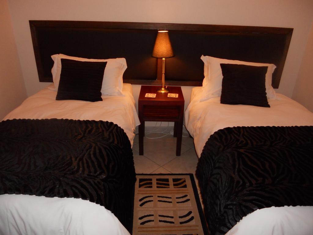 Magaliqua Guest House Noordheuwel エクステリア 写真