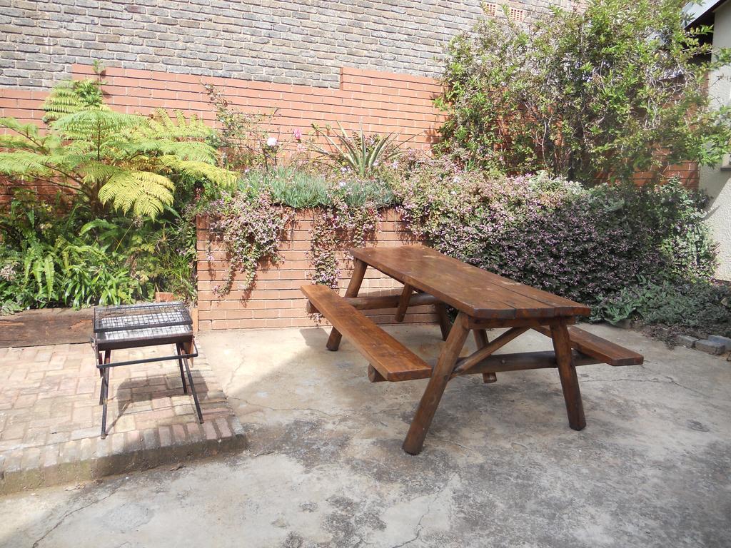 Magaliqua Guest House Noordheuwel エクステリア 写真