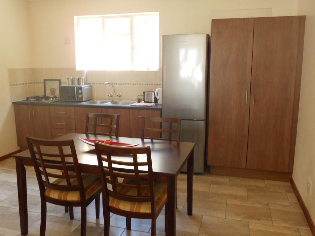 Magaliqua Guest House Noordheuwel エクステリア 写真