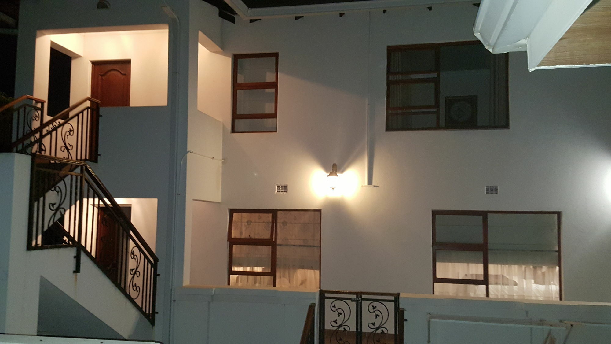 Magaliqua Guest House Noordheuwel エクステリア 写真